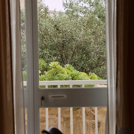 Spinola Apartment