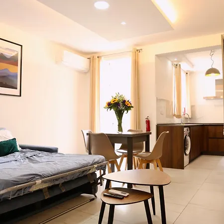 Spinola * Saint Julian's