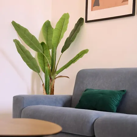 Spinola Apartment *